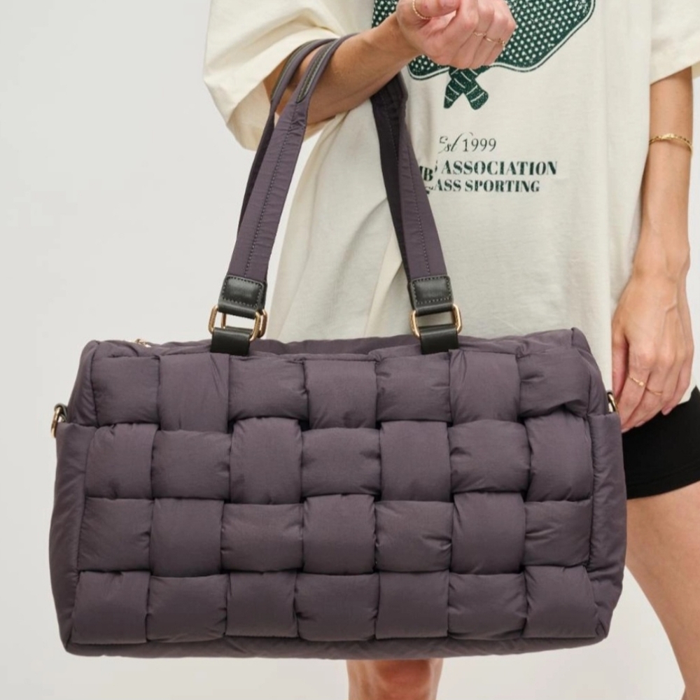 #62184 MOST FABULOUS CHIC BOHO GETAWAY WOVEN NYLON DUFFLE BAG - Picture 8 of 8
